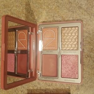 Natasha Denona Love Glow cheek pallette *swatched*